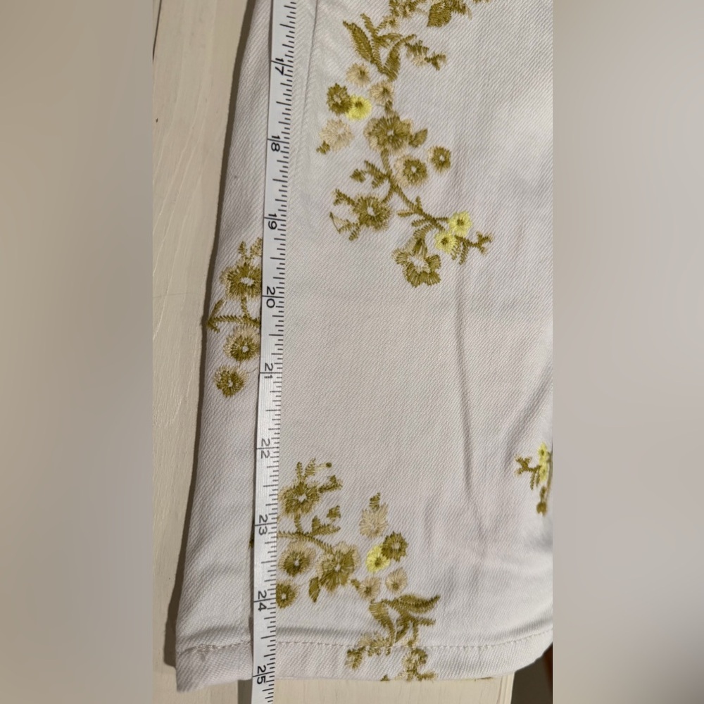 Pilcro Heritage Curve Mid-Rise Tapered Barrel Jeans, White Embroidered, 25 - Picture 15 of 15